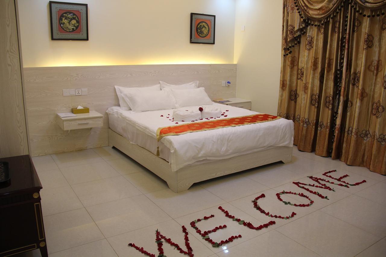 Nanjing Restaurant & Motel Kampala Kültér fotó