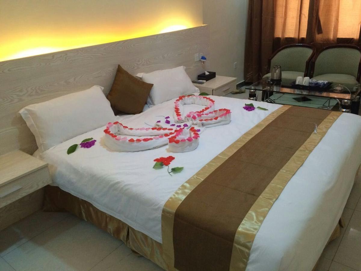 Nanjing Restaurant & Motel Kampala Kültér fotó