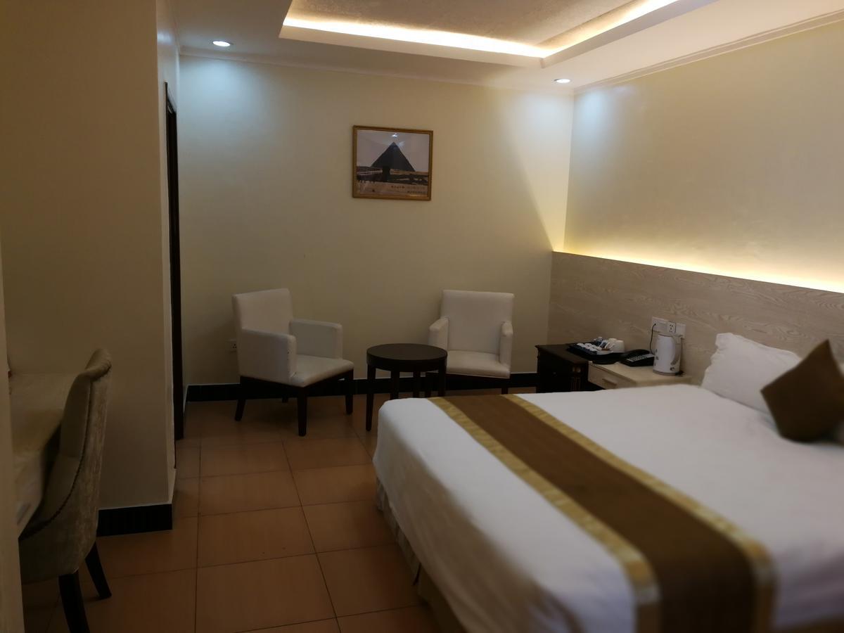 Nanjing Restaurant & Motel Kampala Kültér fotó